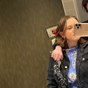 Meet your Posher, Brittany